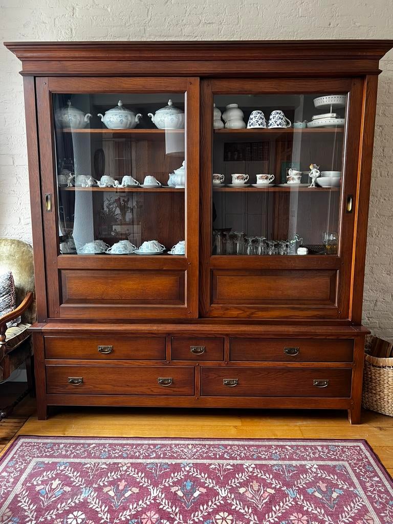 Beautiful classic buffet, Huis en Inrichting, Kasten | Buffetkasten, Ophalen, Zo goed als nieuw, 25 tot 50 cm