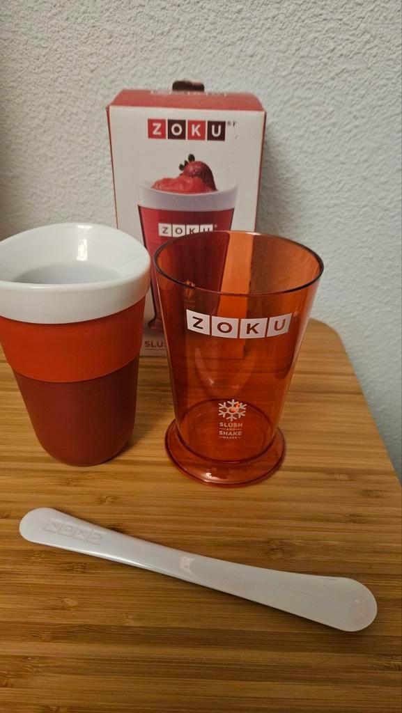 ZOKU slush en milkshake maker, als NIEUW!, Huis en Inrichting, Keuken | Tupperware, Zo goed als nieuw, Overige typen, Rood, Ophalen of Verzenden