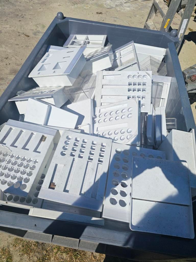 Gratis make up dispensers zonder krat, Ophalen, Gehele gezicht