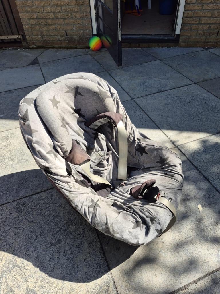 Maxi-Cosi autostoel met sterrenprint en Isofix base, Kinderen en Baby's, Autostoeltjes, Ophalen