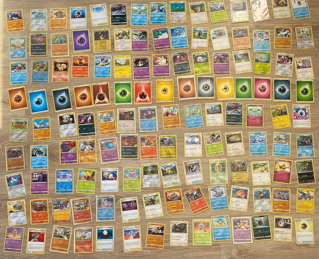 Pokemon kaarten en andere spullen, Ophalen of Verzenden, Gebruikt, Meerdere kaarten
