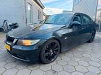 BMW 3-serie 318i Dynamic Executive - Navi - Airco - Leer - N, Achterwielaandrijving, Zwart, 4 cilinders, 129 pk