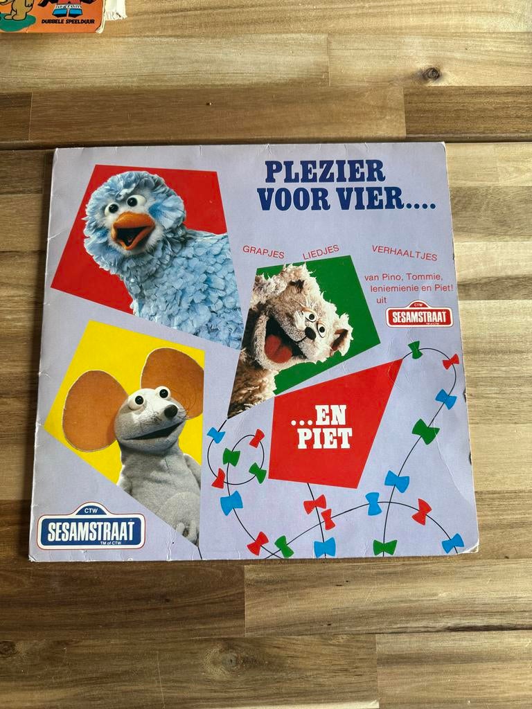 Plezier voor Vier: Sesamstraat LP met Pino, Tommie, Ieniemie, Ophalen of Verzenden, Gebruikt, Muziek, Tot 2 jaar