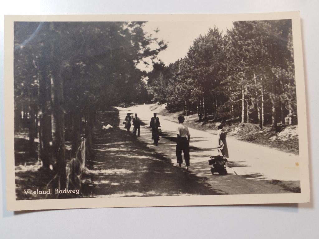 Vlieland 30, Verzamelen, Ansichtkaarten | Nederland, Verzenden, Ongelopen, Waddeneilanden