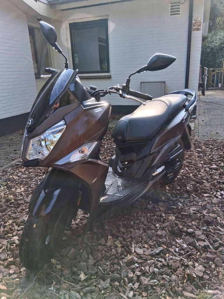 Bruine jet 14, Fietsen en Brommers, Scooters | SYM, Ophalen, Benzine, Overige modellen