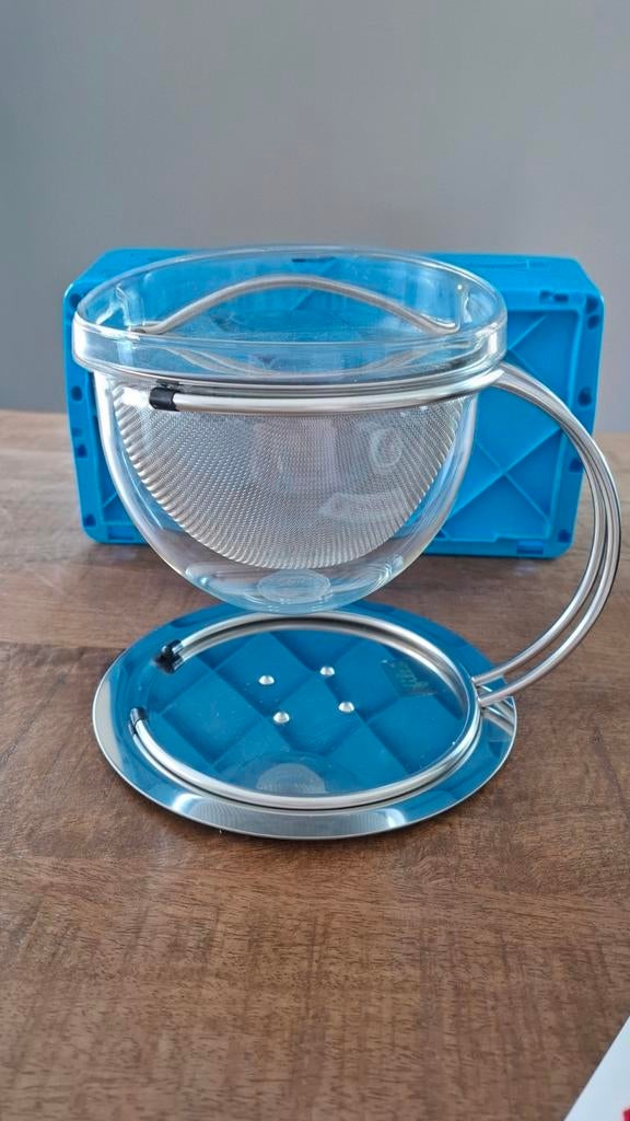 Filio theepot met filter en onderzetter, Ophalen, Gebruikt