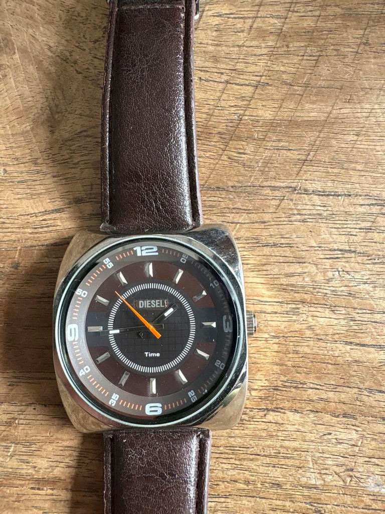 Stijlvol Diesel Herenhorloge - Bruin Leer & Staal, Overige merken, Staal, Polshorloge, Ophalen of Verzenden