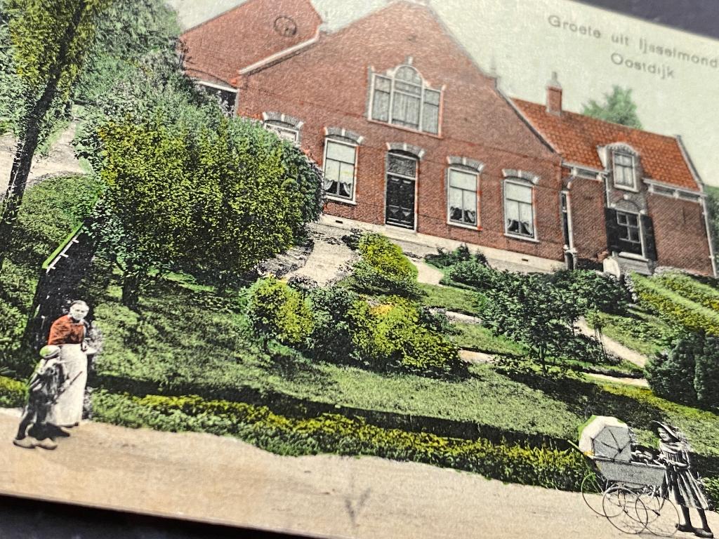 Vroege ansichtkaart van de Oostdijk in IJsselmonde ca.1909, Ophalen of Verzenden, Voor 1920, Gelopen, Zuid-Holland