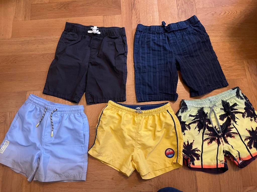 128  shorts zwembroeken en overhemd €1 pst, Kinderen en Baby's, Kinderkleding | Maat 128, Ophalen of Verzenden, Jongen, Overhemd of Blouse