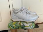 Witte Nike sneakers met bruine zool, Ophalen of Verzenden, Gedragen, Wit, Sneakers of Gympen