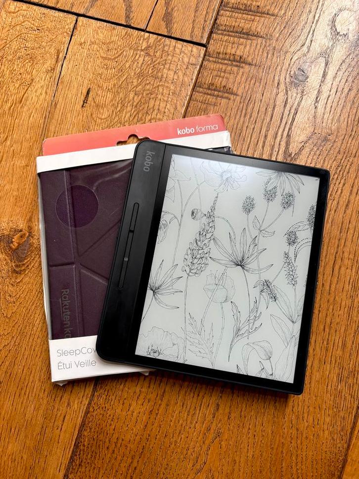 Kobo Forma E-reader 8 inch black, Computers en Software, E-readers, Zo goed als nieuw, 8 inch, 8 GB, Touchscreen, Waterbestendig