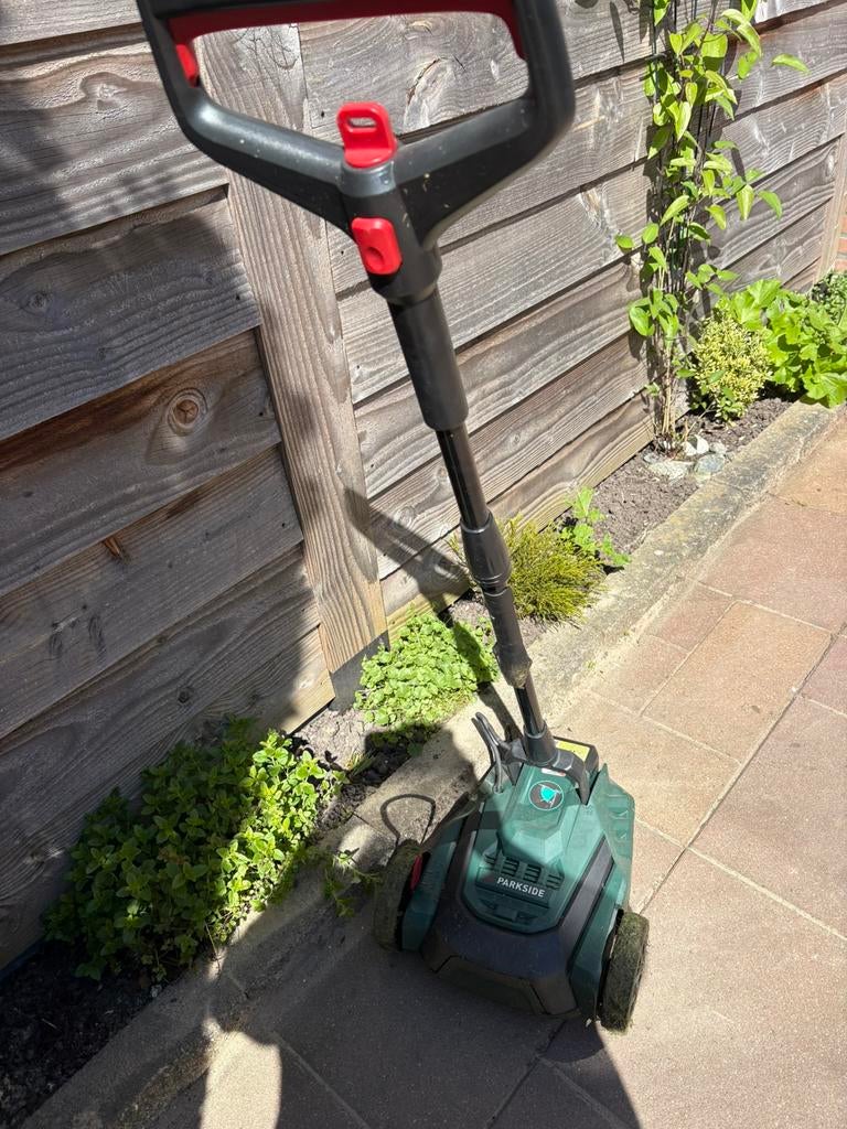 Grasmaaier op accu, Ophalen, Zo goed als nieuw