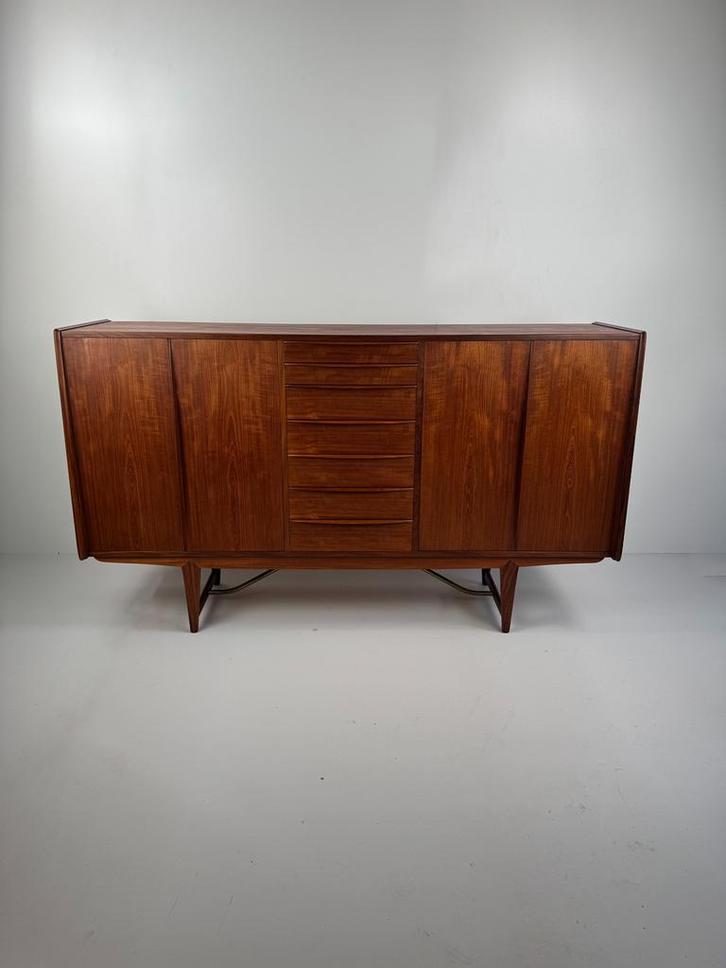 Kurt Løvig for Faarup Møbelfabrik Danish Credenza, Huis en Inrichting, Kasten | Dressoirs, Gebruikt, 25 tot 50 cm, Ophalen
