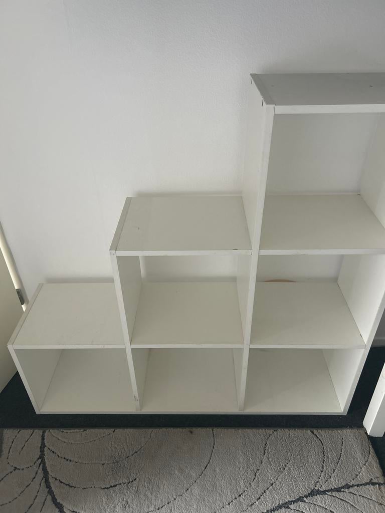 Witte open kast met planken, Ophalen, 100 tot 150 cm, Zo goed als nieuw, 25 tot 50 cm