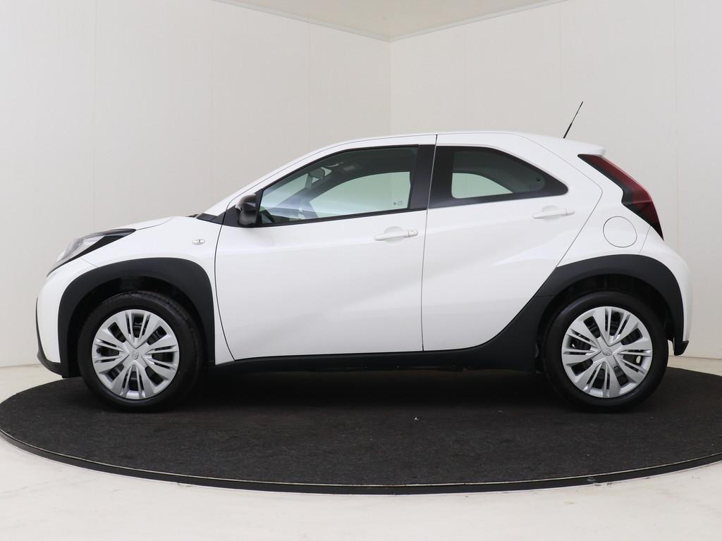 Toyota Aygo X 1.0 VVT-i MT Play | NIEUWE AUTO | ACTIEPRIJS, Auto's, Toyota, 12 maanden, Stof, Euro 6, 920 kg