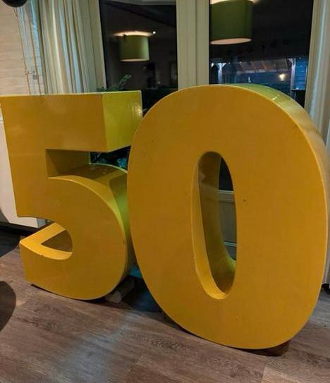 50 (TE HUUR), Hobby en Vrije tijd, Feestartikelen | Verhuur, Ophalen, Zo goed als nieuw, Abraham of Sarah