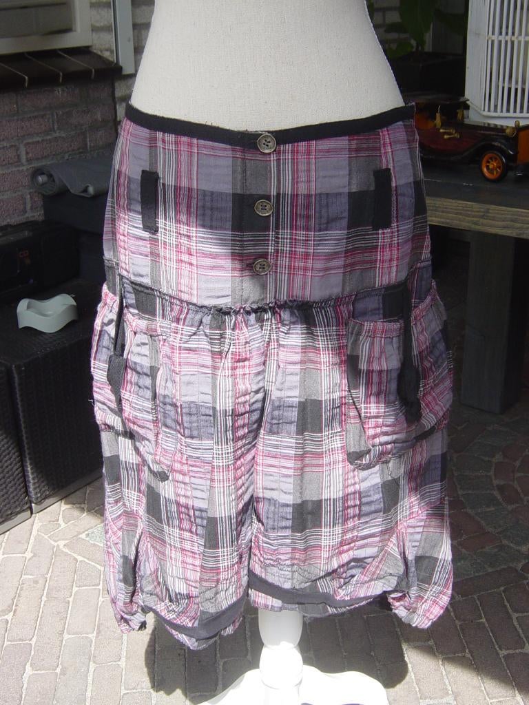 Rok ruit Maat 42 Miss Etam Grijs Rood Zwart, Overige kleuren, Maat 42/44 (L), Ophalen of Verzenden, Zo goed als nieuw