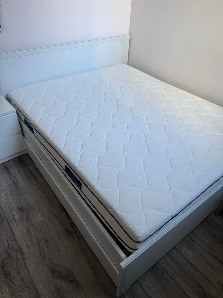 IKEA tweepersoonsbed met lades en matras, Wit, Tweepersoons, Ophalen of Verzenden, Zo goed als nieuw