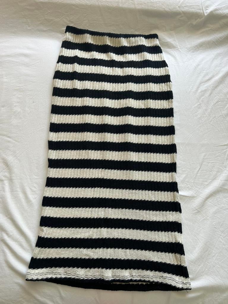 Gebreide rok, zara, maat s, in goede staat, Maat 38/40 (M), Zwart, Ophalen of Verzenden, Zo goed als nieuw