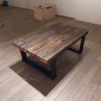 Robuuste salontafel van wagonhout met metalen onderstel, Gebruikt, 100 tot 150 cm, 50 tot 100 cm, Rechthoekig