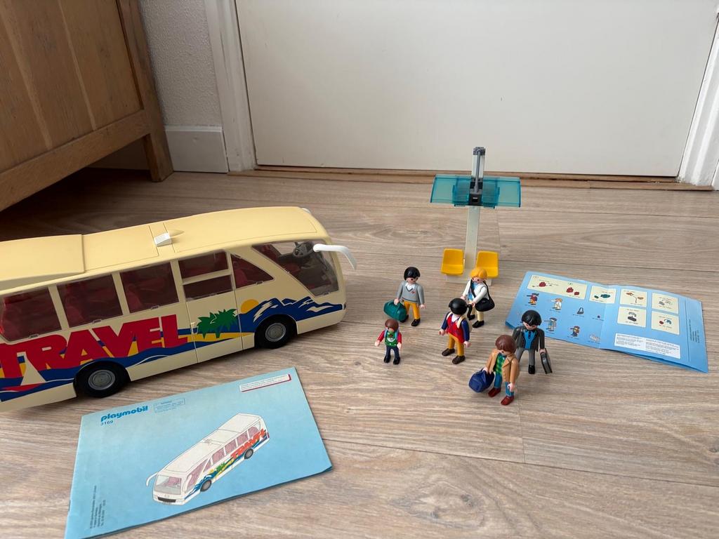 Playmobil bus met figuren en bushalte, Ophalen of Verzenden, Gebruikt, Jongen of Meisje