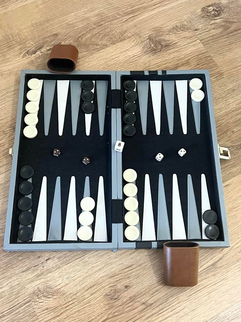 Backgammon spel in opvouwbare koffer, Hobby en Vrije tijd, Een of twee spelers, Ophalen of Verzenden, Gebruikt
