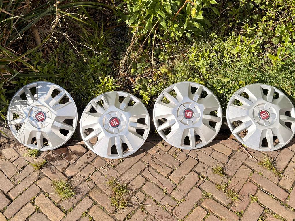 Fiat Ducato 5x118 velgen en banden 215/70 R15, Auto-onderdelen, Banden en Velgen, Ophalen, 15 inch, Banden en Velgen, Zomerbanden