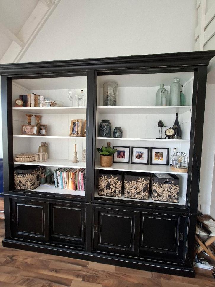 Wandkast/buffetkast, Huis en Inrichting, Kasten | Buffetkasten, Gebruikt, 200 cm of meer, 200 cm of meer, 25 tot 50 cm, Met deur(en)