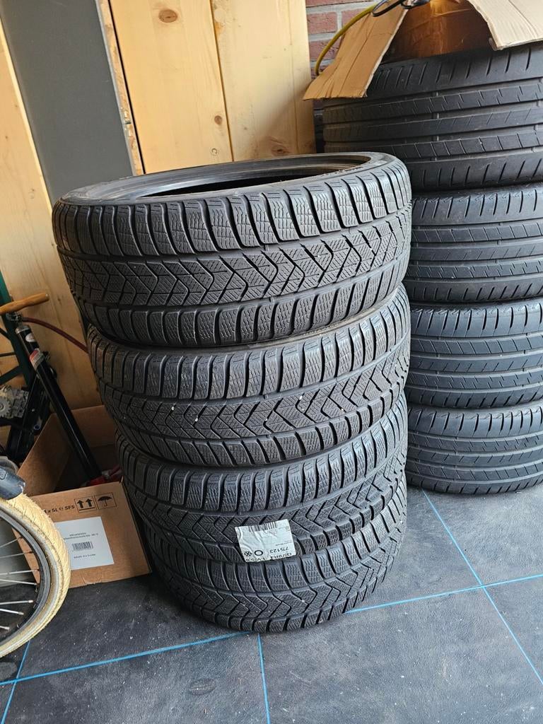 banden pirrelli 225 45 18, Ophalen of Verzenden