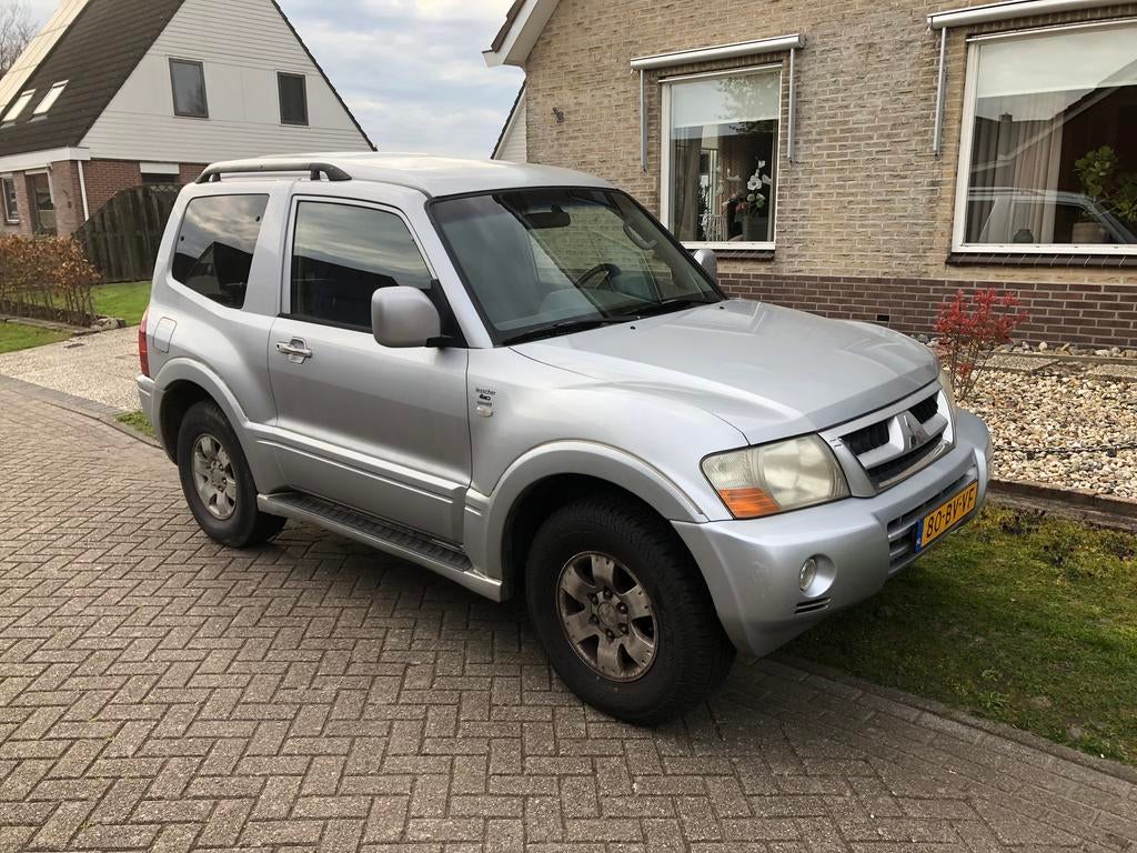 Mitsubishi Pajero 3.2 DI GLX Hrls AUT 4WD 2006, Auto's, Bestelauto's, 4 cilinders, 160 pk, 2800 kg, Origineel Nederlands