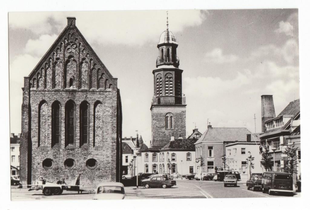 Winschoten - Ned Herv Kerk en Toren, met mooie oude auto's, Verzenden, 1960 tot 1980, Ongelopen, Groningen