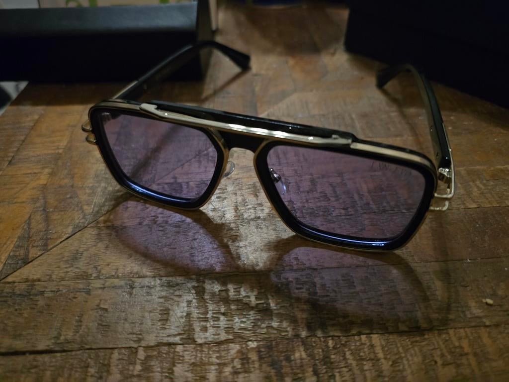 Dita zonnebril - Zo goed als nieuw, Sieraden, Tassen en Uiterlijk, Zonnebrillen en Brillen | Dames, Ophalen of Verzenden