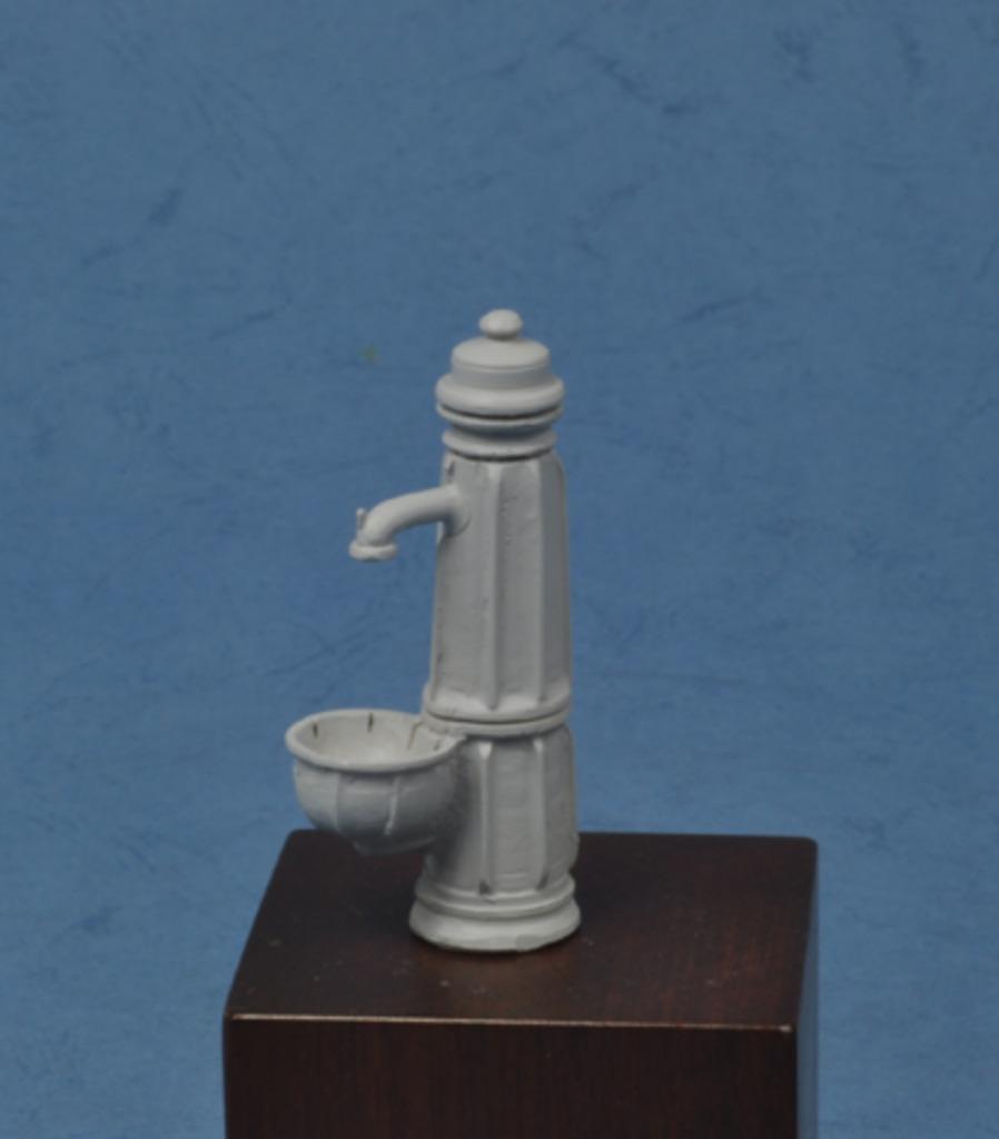 Resin Dorps fontein 	1/35	*56, Ophalen of Verzenden, Nieuw, 1:35 tot 1:50