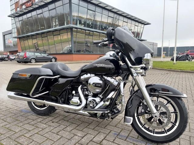 Harley-Davidson FLHXS ELECTRA STREETGLIDE UITV (bj 2015), Dopplerlaan 26
9207 HC  Drachten, NL, H-D Benelux B.V., Bedrijf, Info@m-point.frl
