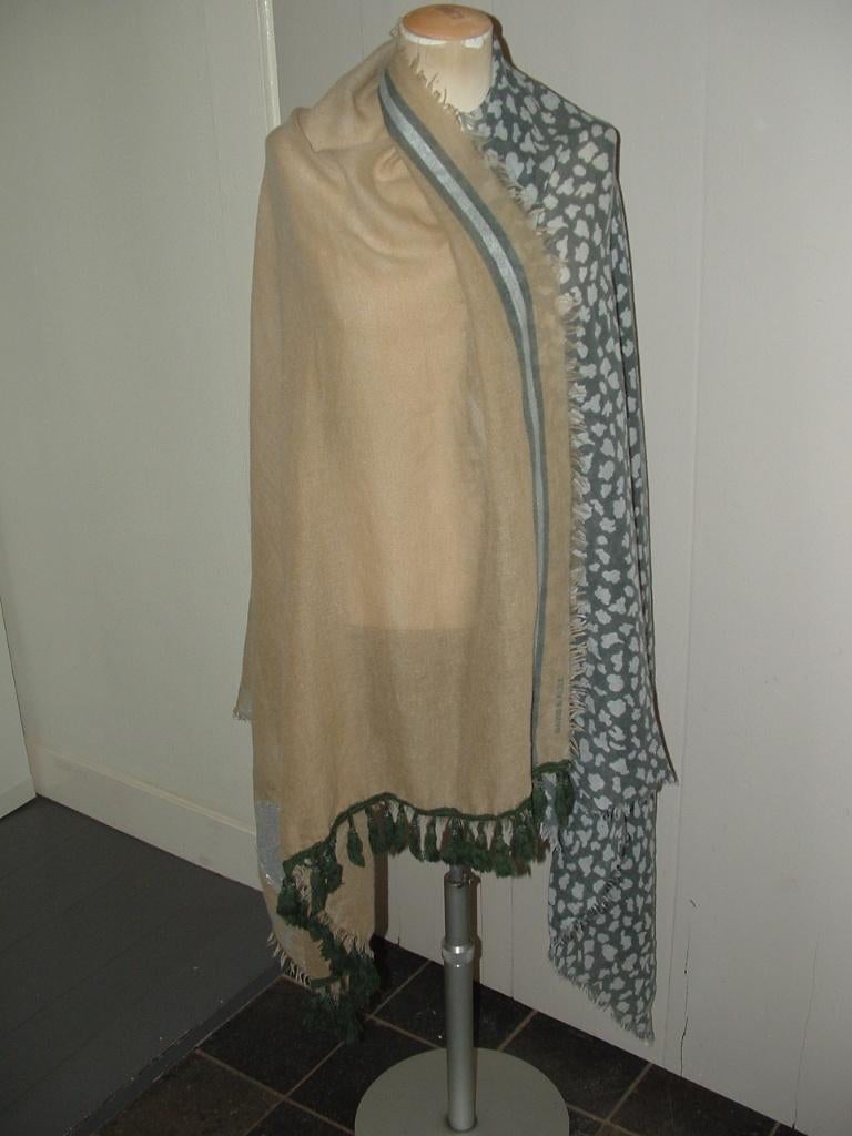 David & Alex omslagdoek sjaal met pailletten hart en franjes, Kleding | Dames, Maat 46/48 (XL) of groter, Ophalen of Verzenden