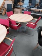 Ronde tafel met metalen kolompoot, Ophalen, Rond, Vier personen, 100 tot 150 cm