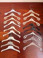 17 Kledinghangers voor baby en peuter, Ophalen of Verzenden, Zo goed als nieuw