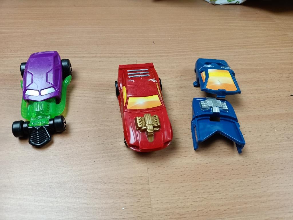 2 hotwheels auto's / auto van McDonalds 2010, Ophalen, Gebruikt