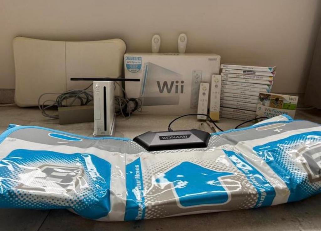 Nintendo Wii + heel veel extra’s, Ophalen of Verzenden, Gebruikt, Met 2 controllers, Met games
