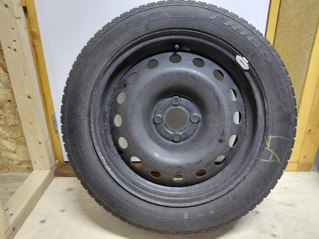 Winterband op stalen velg - 195/55 R16 Renault  Dacia, Ophalen of Verzenden, Gebruikt
