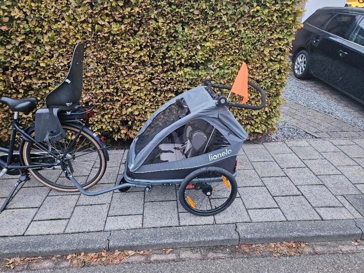 ZEER nette 2 in 1 fietskar, merk Lionelo type Cama!, Fietsen en Brommers, Fietsaccessoires | Aanhangers en Karren, Zo goed als nieuw