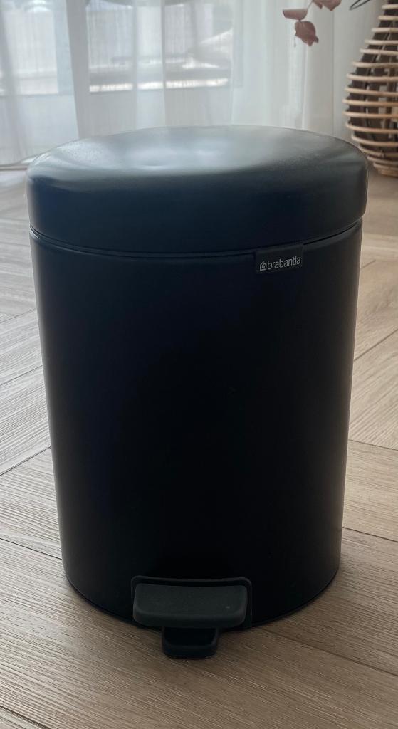 Brabantia prullenbak zwart, Ophalen of Verzenden, Rvs, 50 tot 75 cm