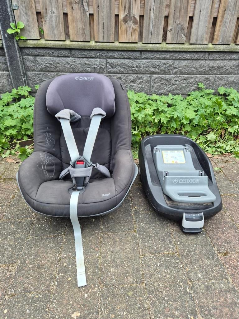 Maxi-Cosi Pearl autostoel én FamilyFix base, Ophalen, Verstelbare rugleuning, Gebruikt, 9 t/m 18 kg