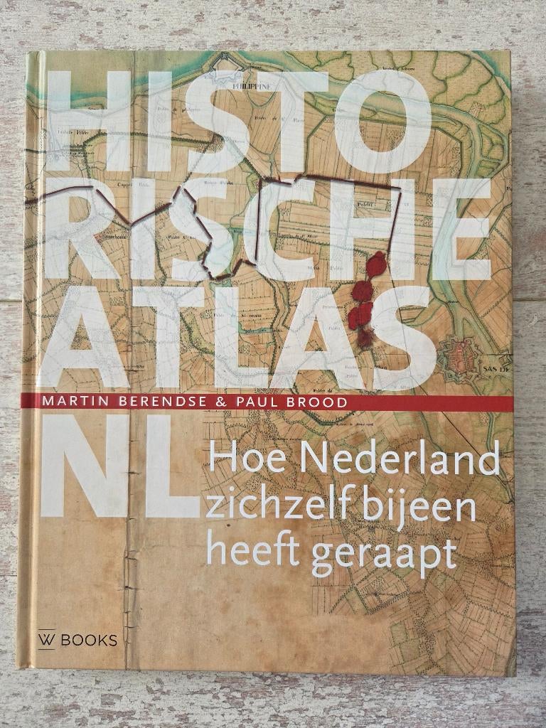 Historische Atlas NL, Boeken, Atlassen en Landkaarten, Overige atlassen, Ophalen of Verzenden, Zo goed als nieuw, 1800 tot 2000