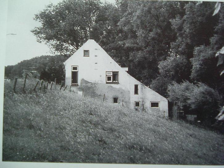 Aan de dijk gezet. Dijkwoningen., Boeken, Geschiedenis | Vaderland, Gelezen, Ophalen of Verzenden