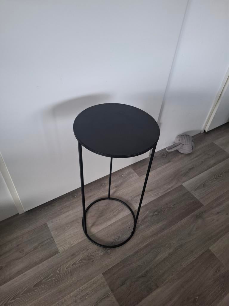 Planten tafel, zwarte tafeltje, bijzettafel, Huis en Inrichting, Tafels | Bijzettafels, Ophalen, Rond, Minder dan 55 cm, 60 cm of meer