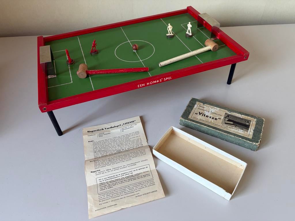Vitesse Authentiek Magnetisch Voetbalspel 1956, Kinderen en Baby's, Speelgoed | Overig, Ophalen of Verzenden, Gebruikt, Jongen of Meisje