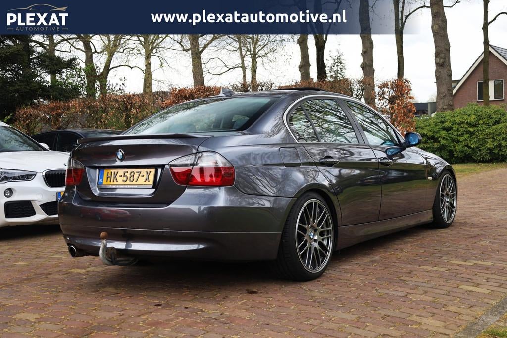 BMW 3-serie 325i Executive | 6-Cillinder | Handgeschakeld |, 745 kg, Achterwielaandrijving, Gebruikt, Zwart