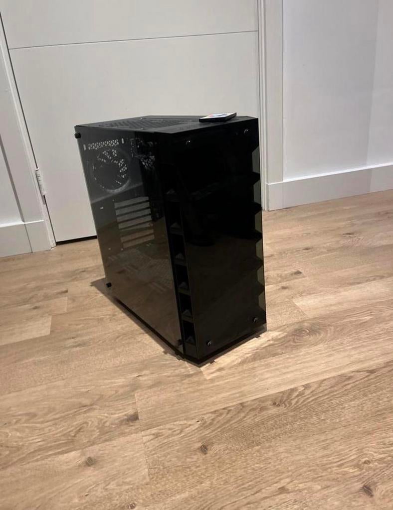 Gaming pc, Overige genres, 1 speler, Ophalen of Verzenden, Zo goed als nieuw