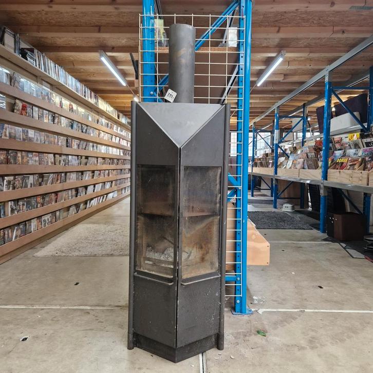 Zware ijzeren Houtkachel / Allesbrander - Vrijstaand Model, Huis en Inrichting, Haarden, Gebruikt, Houthaard, Ophalen